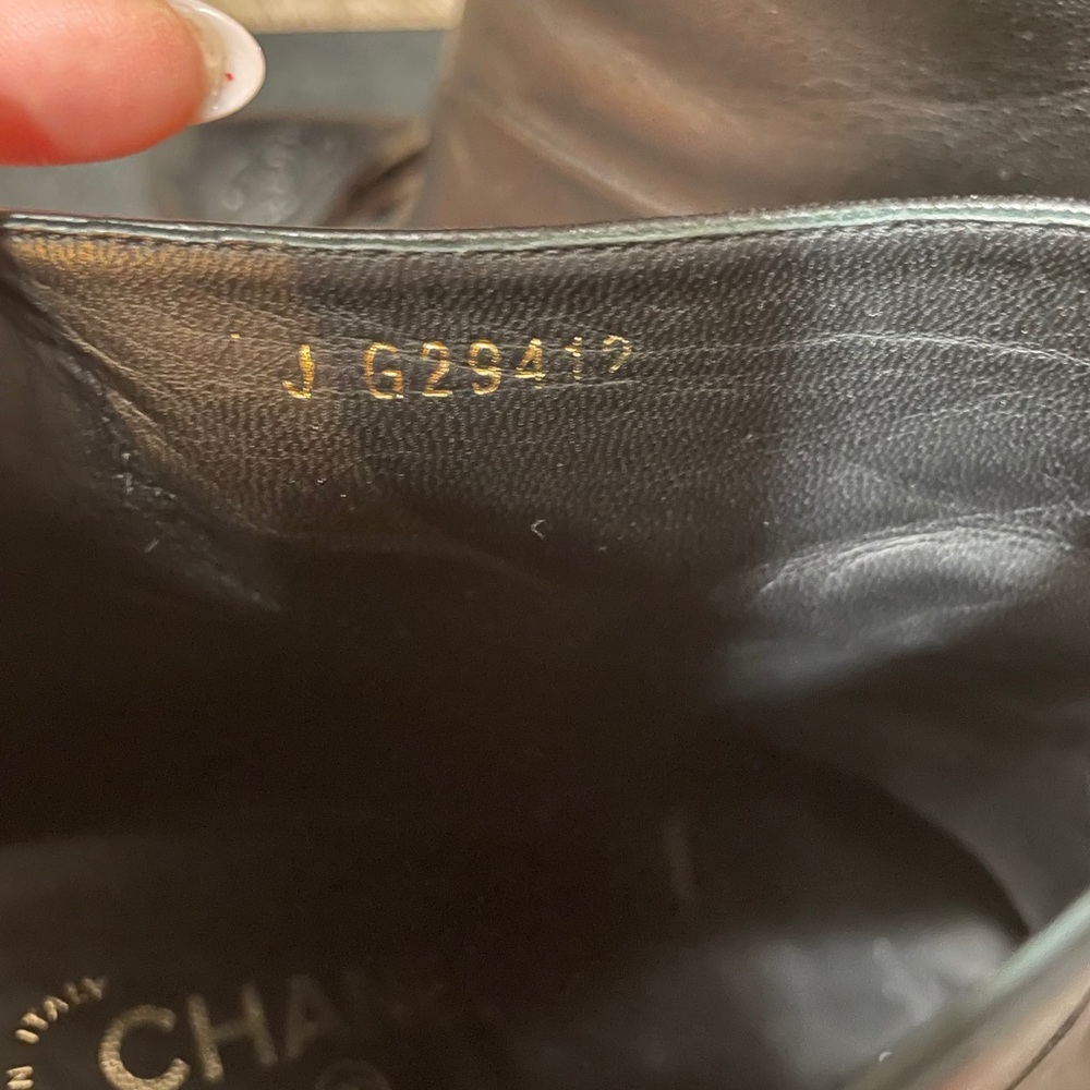 Short boots Chanel